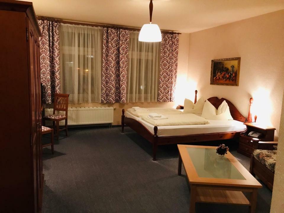 Haus Schlematal Hotel Und Restaurant Бад Шлема Екстериор снимка